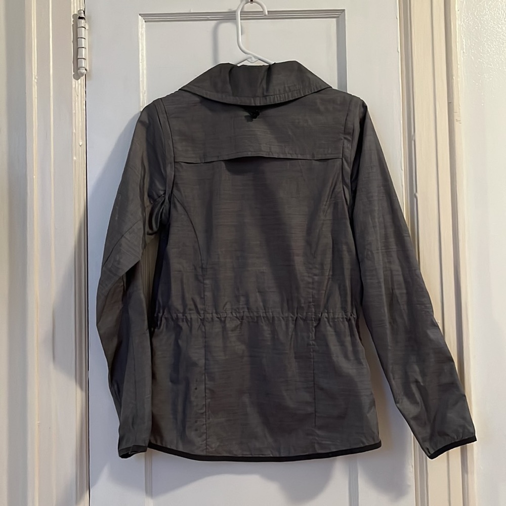 Reflective Nike Running Fall Jacket - image 2